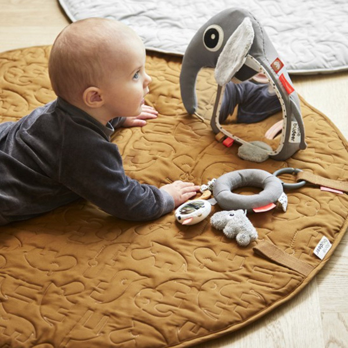 Tummy Time: Activities and Tips for a Happy and Strong Baby - Roswell Tummy Time: Activities and Tips for a Happy and Strong Baby - Roswell